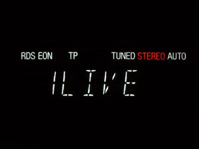 Eins Live (106.7 et 107.9).JPG