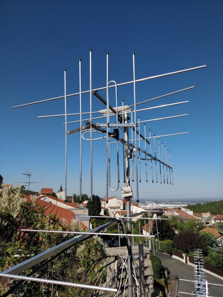 dab antenna.jpg