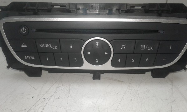 Autoradio Twingo.jpg