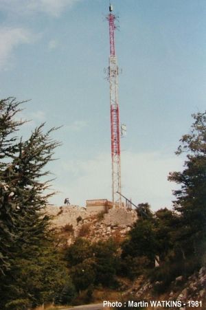 04chateau_arnoux1.jpg