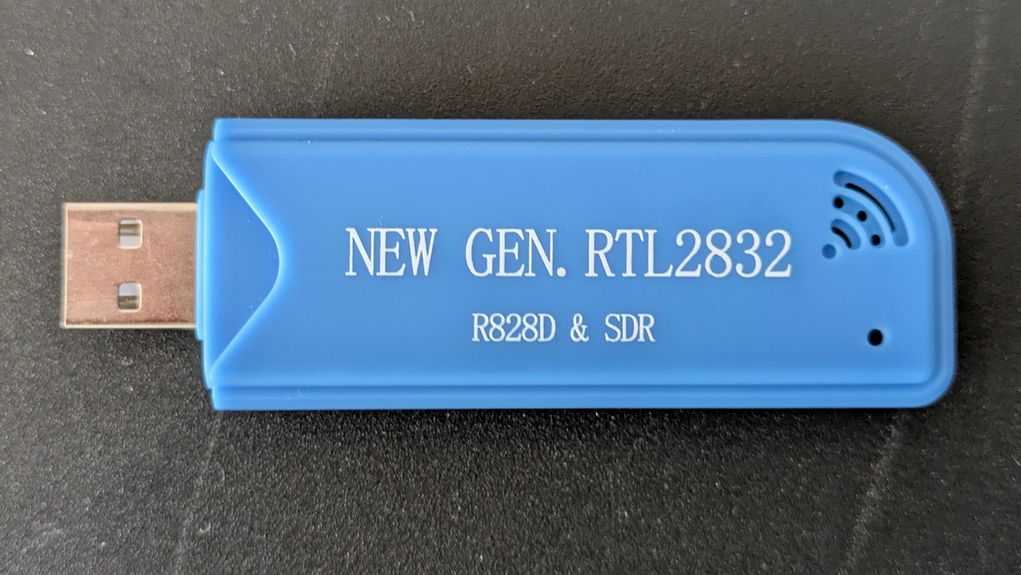 dongle-new-gen-RTL2832-R828D-SDR.jpg