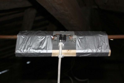 Antenne VHF Bande 1 detail.JPG