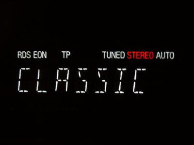 101.7 Mhz_1067x800.jpg